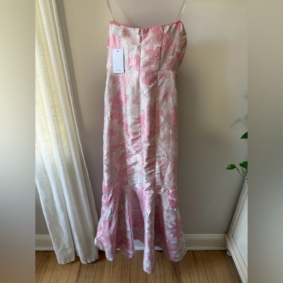 Lovers and Friends Urgonia Gown in Pink Tonal - Picture 5 of 8